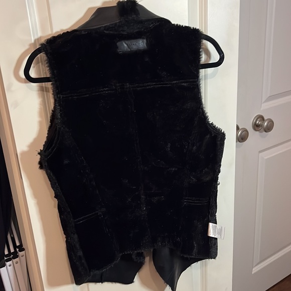 Blank NYC black faux leather vest - Picture 7 of 8
